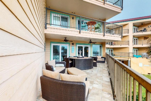 Seawall Condos image 17